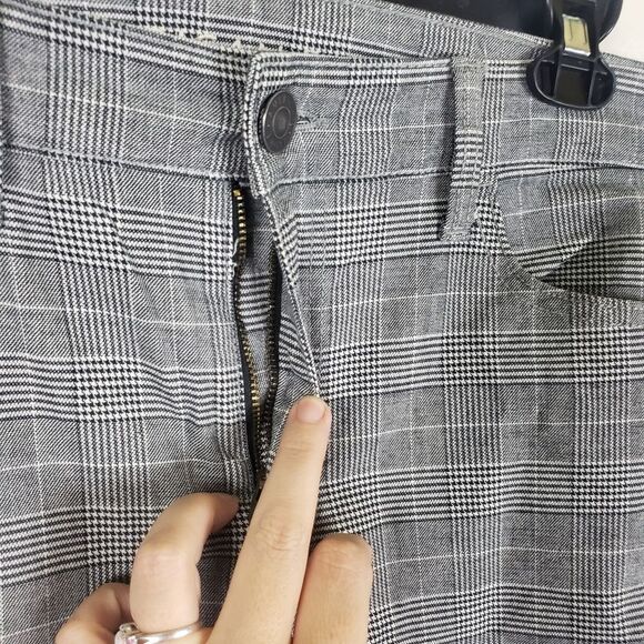 Women's American Eagle Grey Plaid Stretchy Ankle Cropped Pants Size 10R - Picture 12 of 12